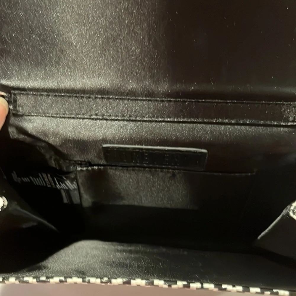 Forever 21 wallet on chain - Picture 4 of 6